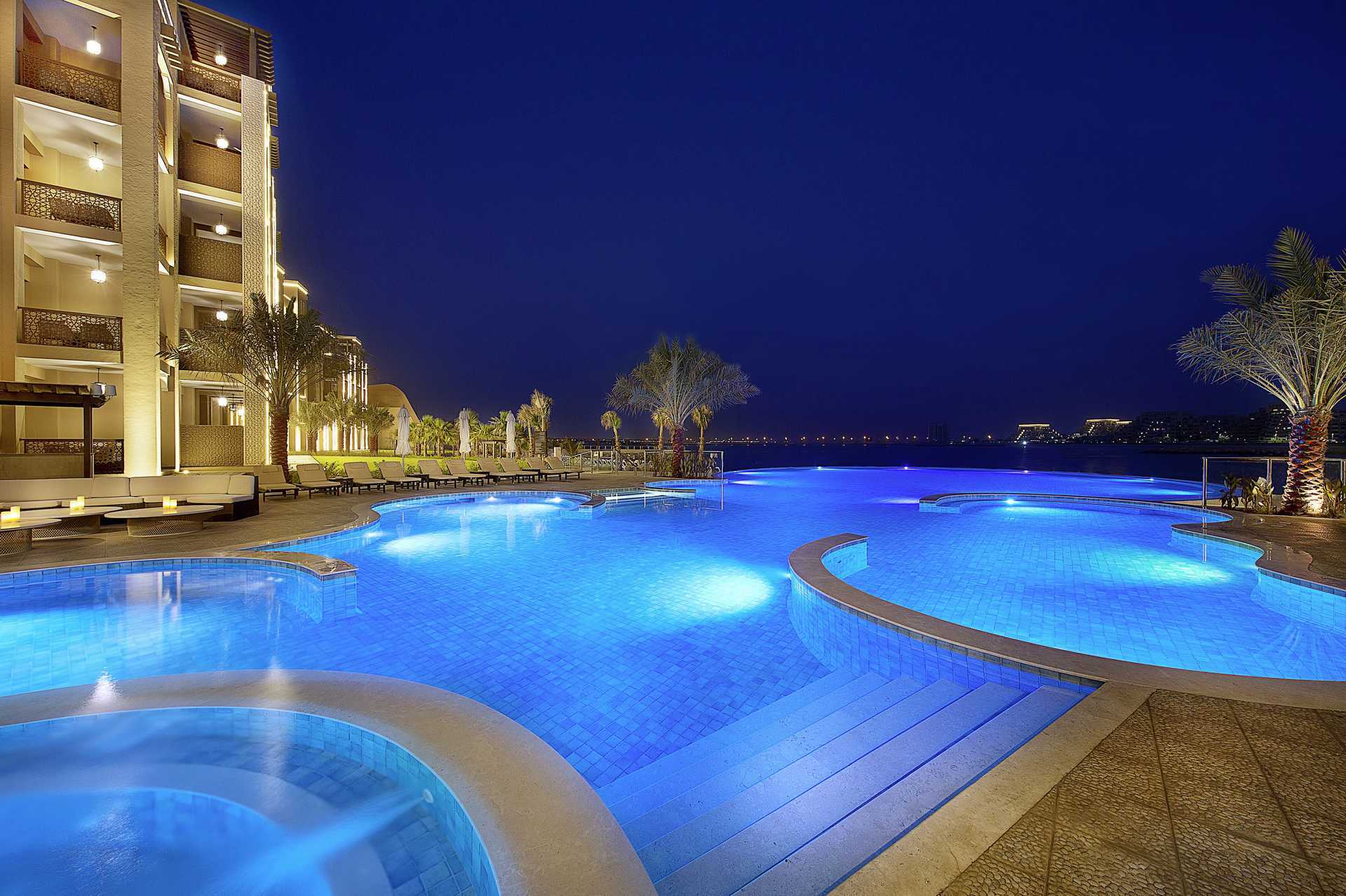 Allasalue vain Club-huoneissa/Bay Clubissa yöpyville vieraille.