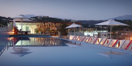 Kattoterassi Almyrida Residencessä, Hotelli Almyrida Resort, Kreeta.