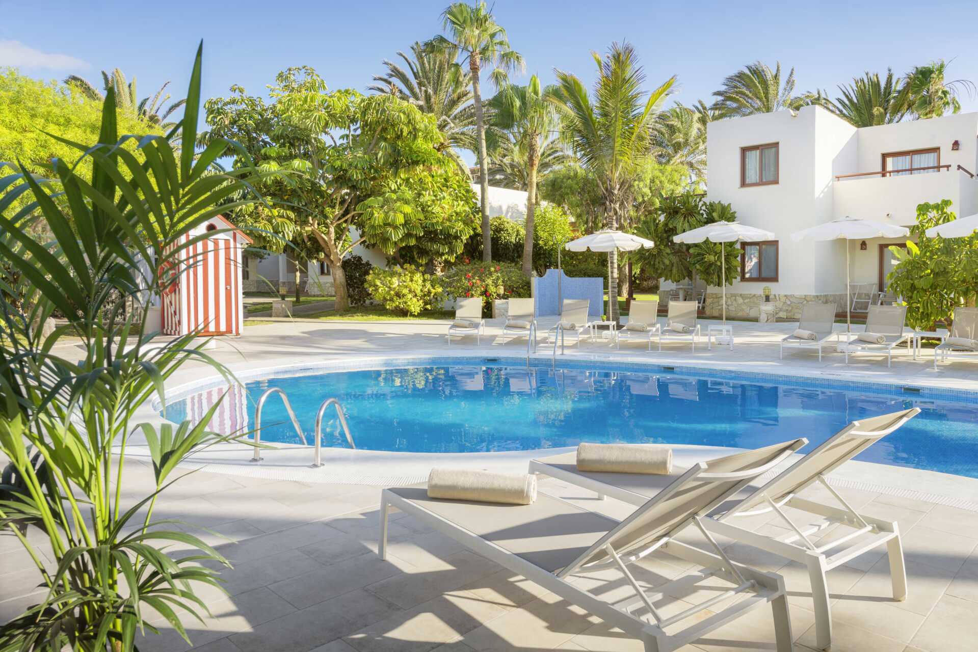 Tropic-allasalue Alua Suites Fuerteventurassa.