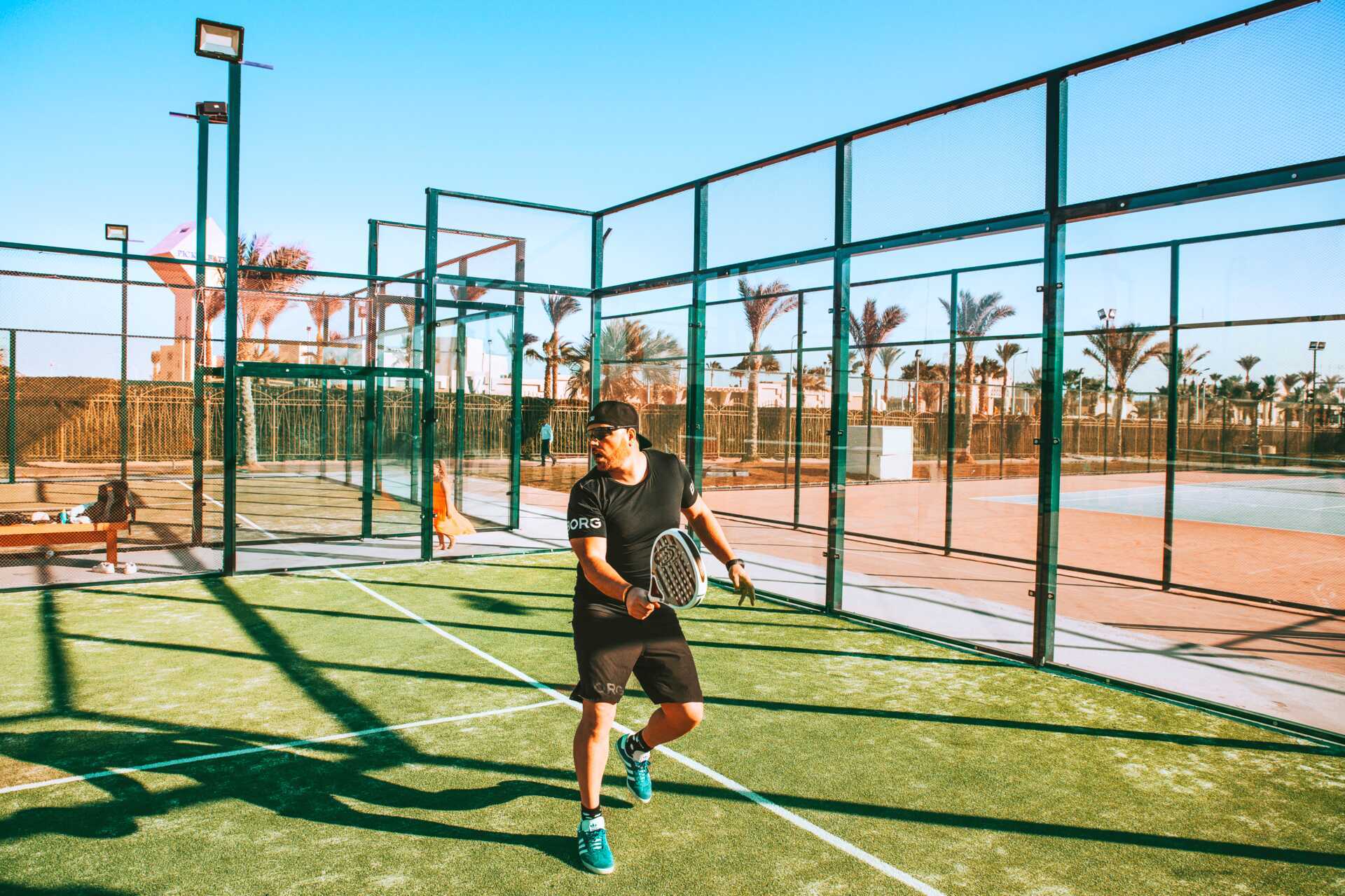 Padeltennis Aqua Vista -hotellissa Hurghadassa, Egyptissä.