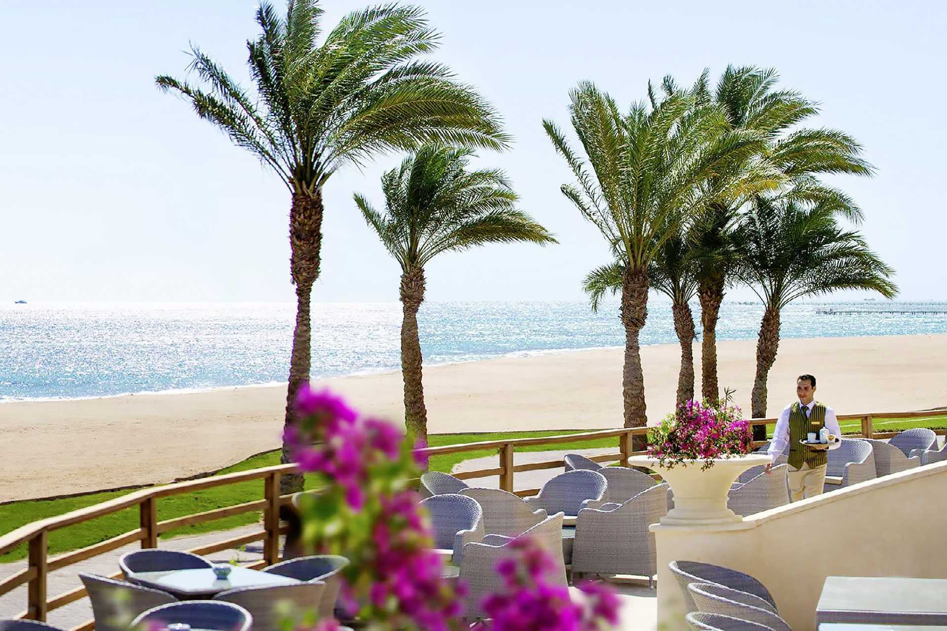 Hotelli Baron Palace Resort Sahl Hasheeshissa, Egyptissä.