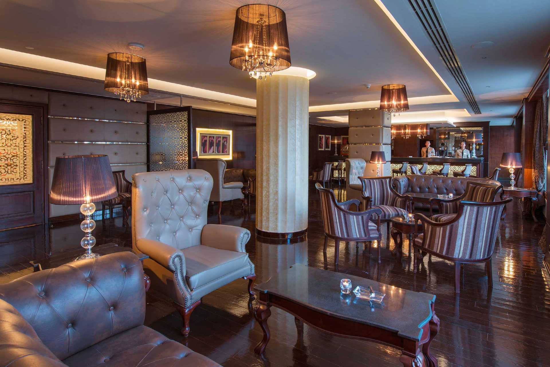 Niche Bar Hotelli Baron Palace Resortissa Sahl Hasheeshissa, Egyptissä.