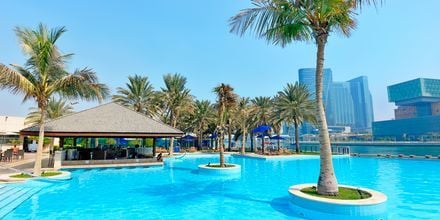 Allasalue, hotelli Beach Rotana Abu Dhabi. Arabiemiraatit.