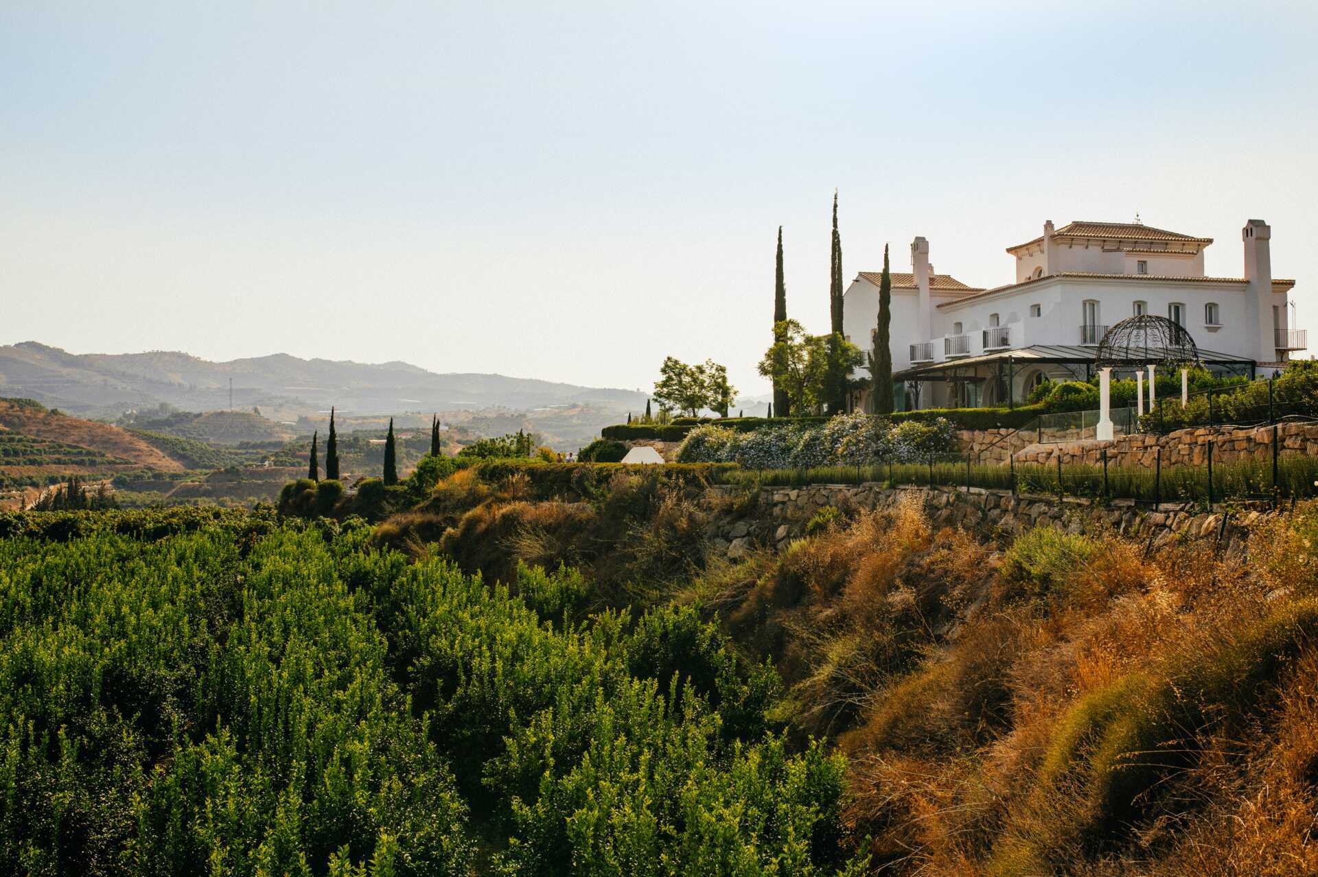 Hotelli B bou Cortijo Bravo Benamocarrassa.