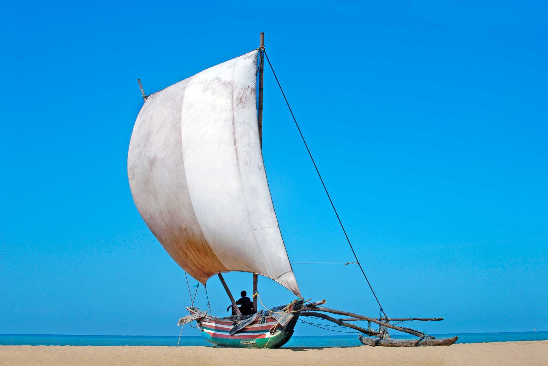 Perinteinen kalastusvene. Sri Lanka.