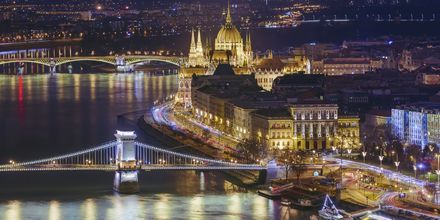 Budapest iltaisin on upea näky, ja kaupungissa on myös vilkas yöelämä!