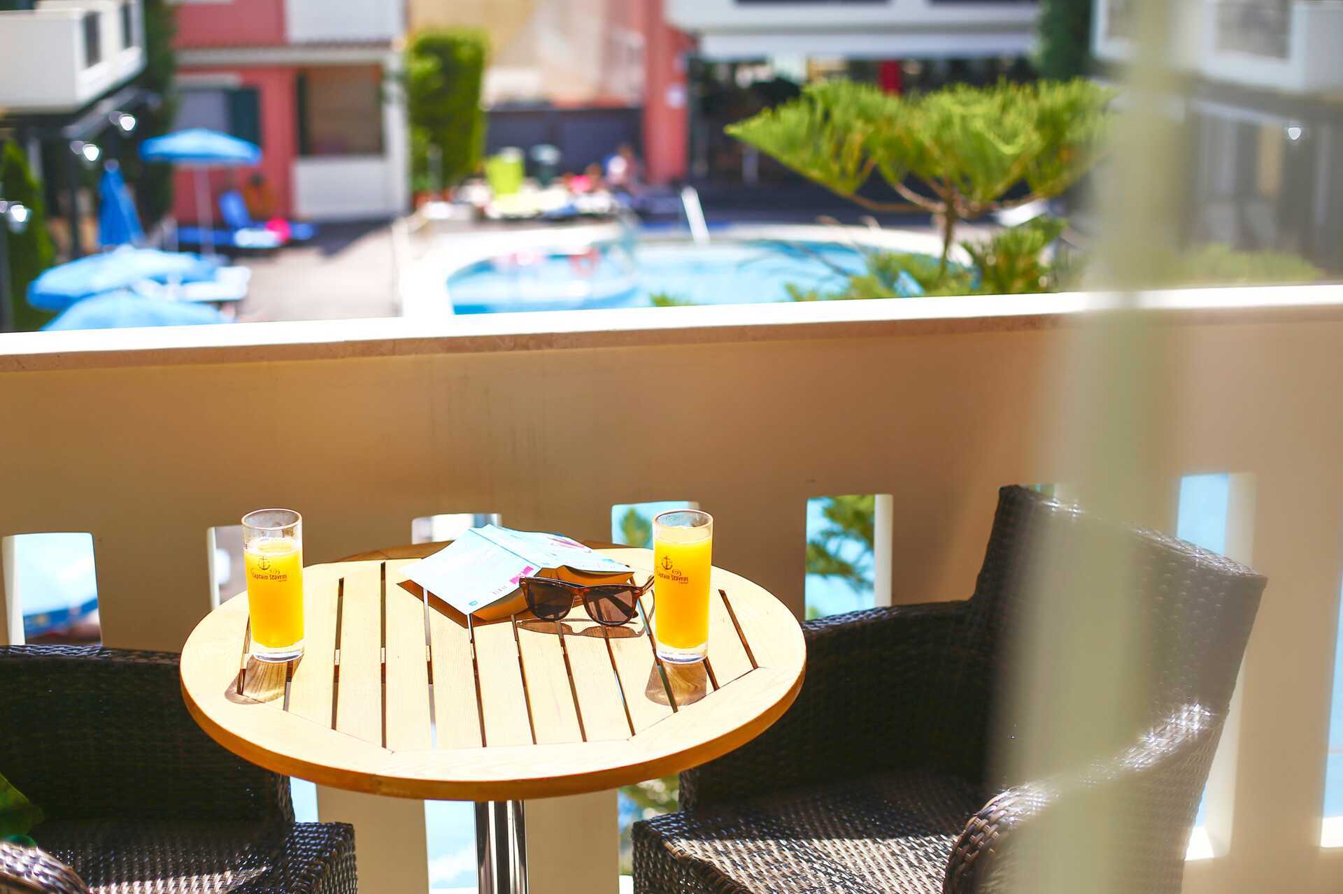 Yksiö, hotelli Captain Stavros. Lefkas, Kreikka.