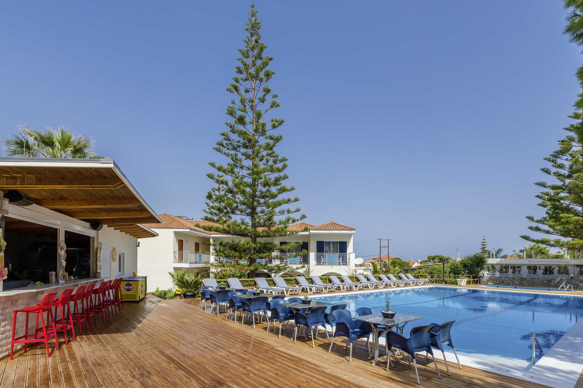 Allas ja allasbaari, Hotelli Contessa, Zakynthos, Kreikka.