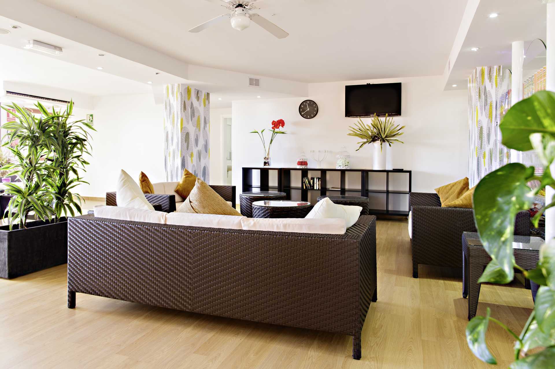 Aula Hotel Los Alisiosissa Los Cristianosissa Teneriffalla.