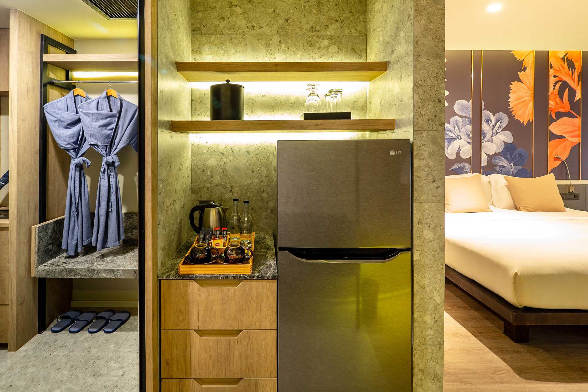 Deluxe-huone, hotelli La Flora Khao Lak, Khao Lakissa, Thaimaassa.