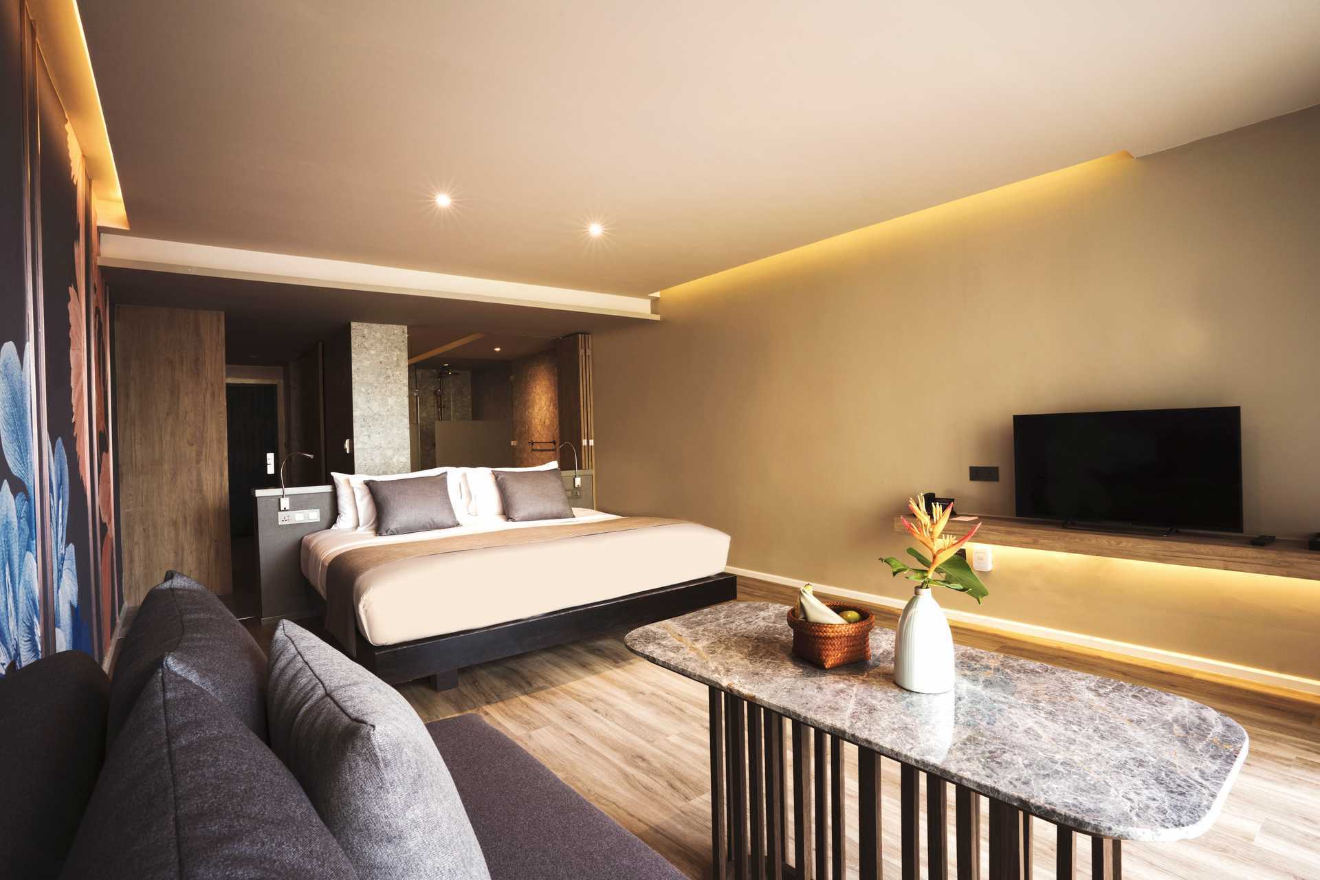 Deluxe-huone porealtaalla, hotelli La Flora Khao Lak, Khao Lakissa, Thaimaassa.