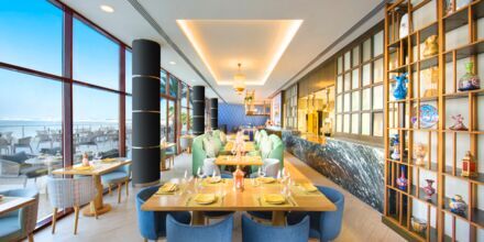 Meze-ravintola, hotelli Doubletree by Hilton Marjan Island. Ras al Khaimah, Arabiemiraatit.