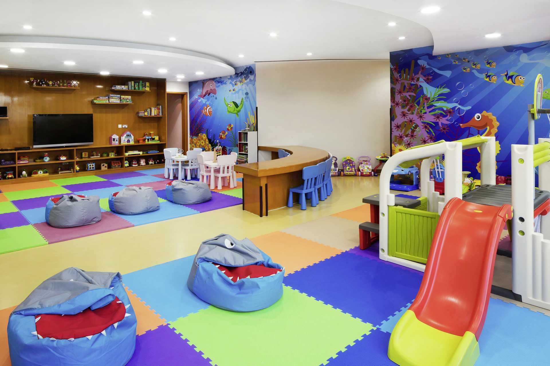 Leikkihuone Dukes The Palmissa, Royal Hideaway -hotellissa Dubai Palm Jumeirahissa, Arabiemiraateissassa.