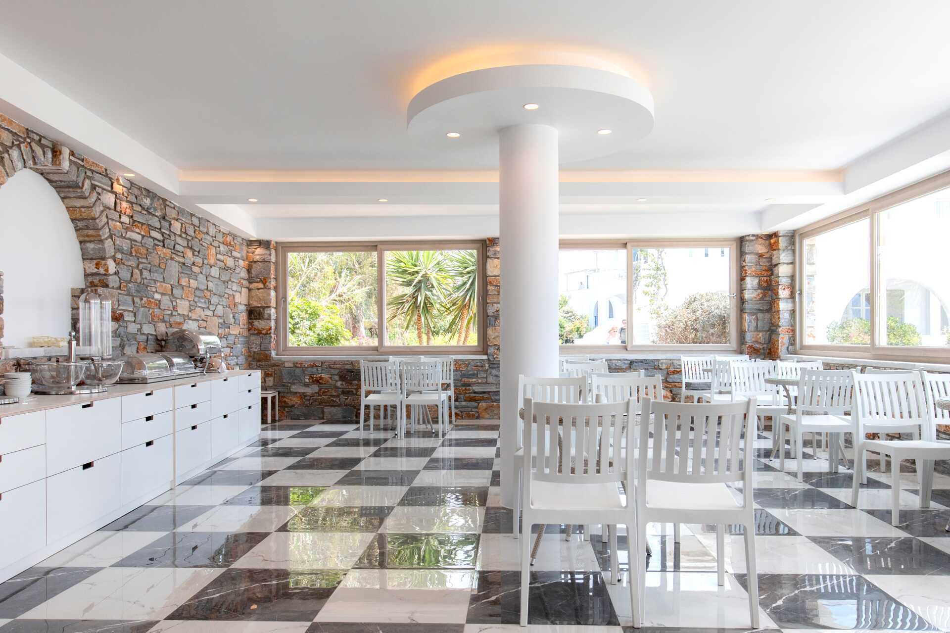 Ravintola hotelli Evdokiassa Naxoksella.