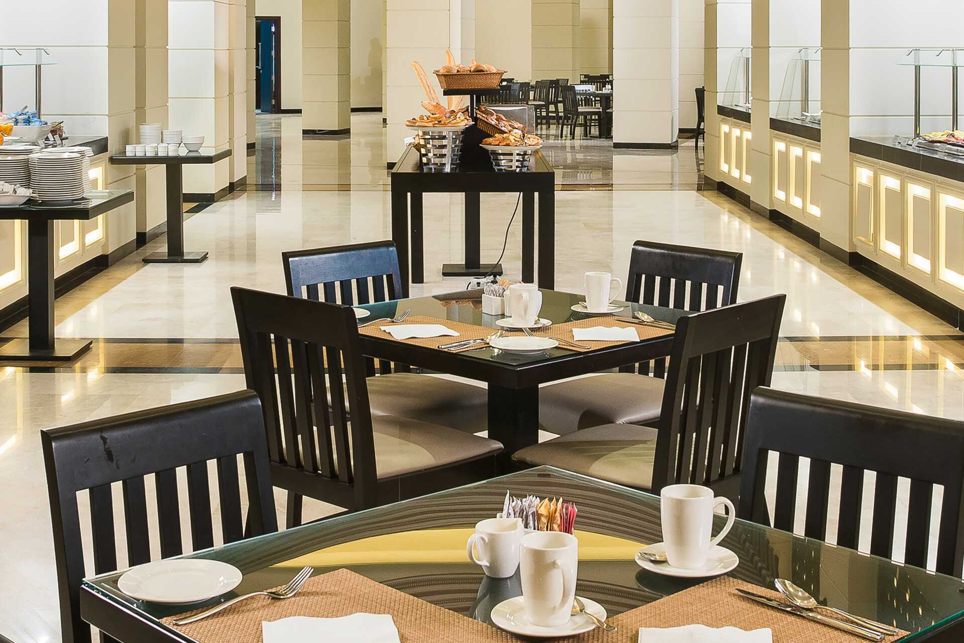 Buffetravintola, Hotelli Fanar Hotel & Residences, Salalah, Oman.