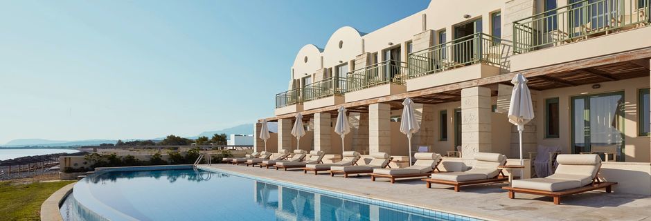 Allasalue. Hotelli Grand Bay Beach Resort, Kreeta, Kreikka.