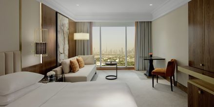 Kahden hengen huone hotellilla Grand Hyatt, Bur Dubai, Dubai.