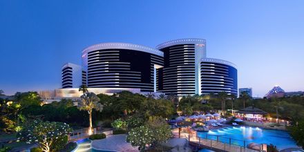 Allasalue hotellilla Grand Hyatt, Bur Dubai, Dubai.