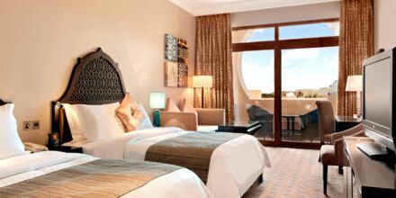 Deluxe-huone hotellissa Hilton Ras Al Khaimah Resort & Spa.