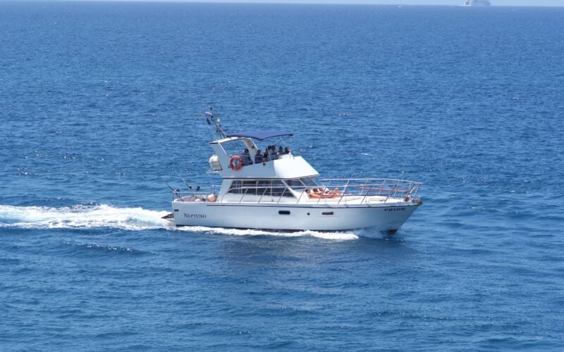 Iltapäiväpurjehdus Yacht Neptunolla