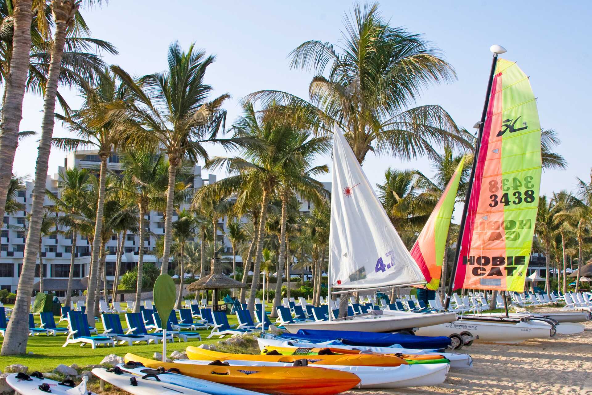 Vesiurheilua JA Beach -hotellissa Dubaissa.