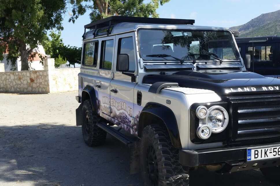 Jeeppisafari – Viehättäviä kyliä ja Prevelin ranta