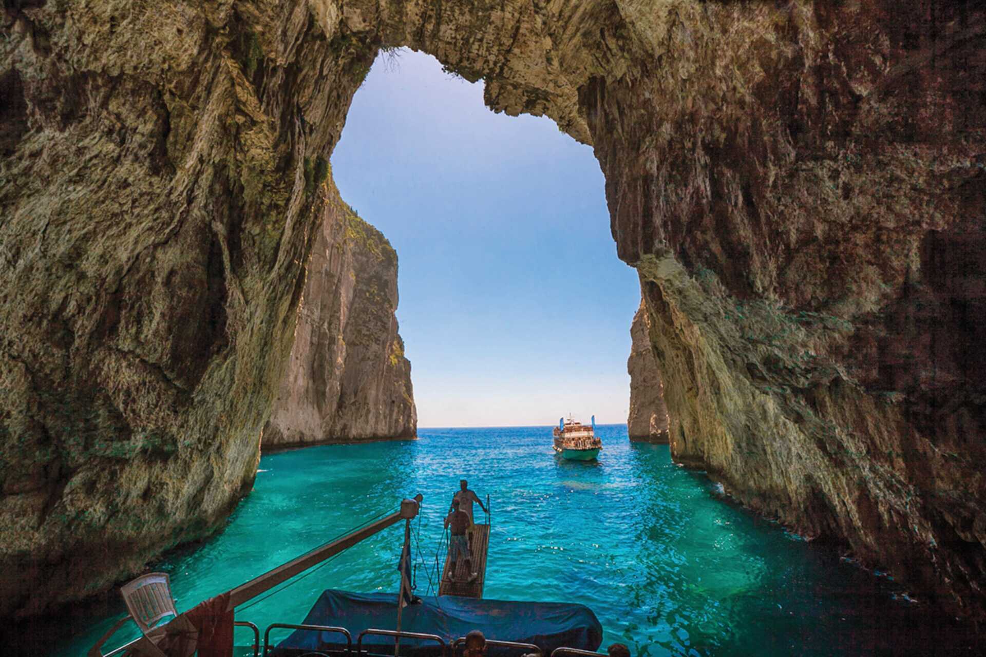Naapurisaaret Paxos ja Antipaxos sekä Paxos Joonianmeri