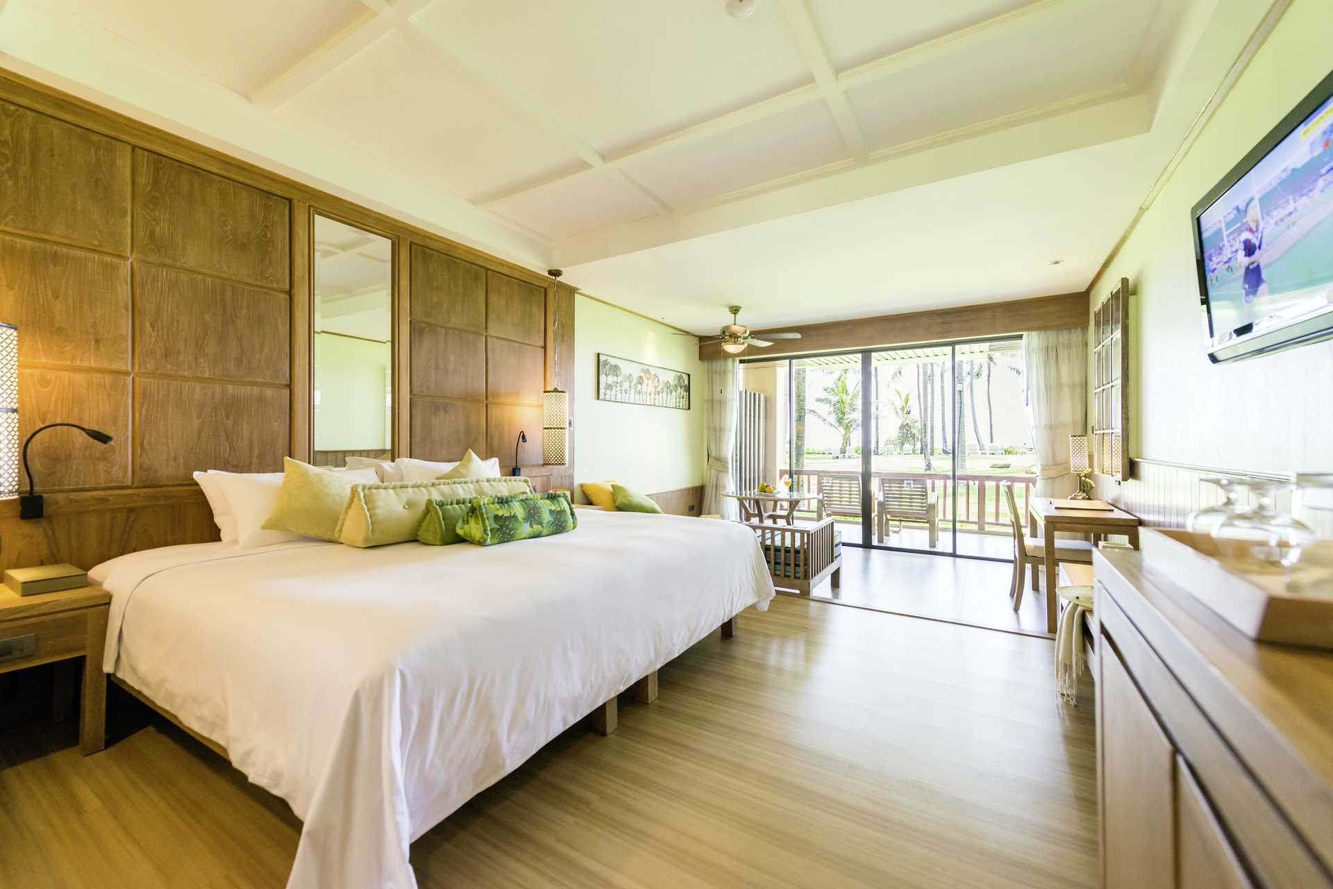 Juniorsviitti hotelli Katathani Phuket Beach Resortissa, Thaimaassa.