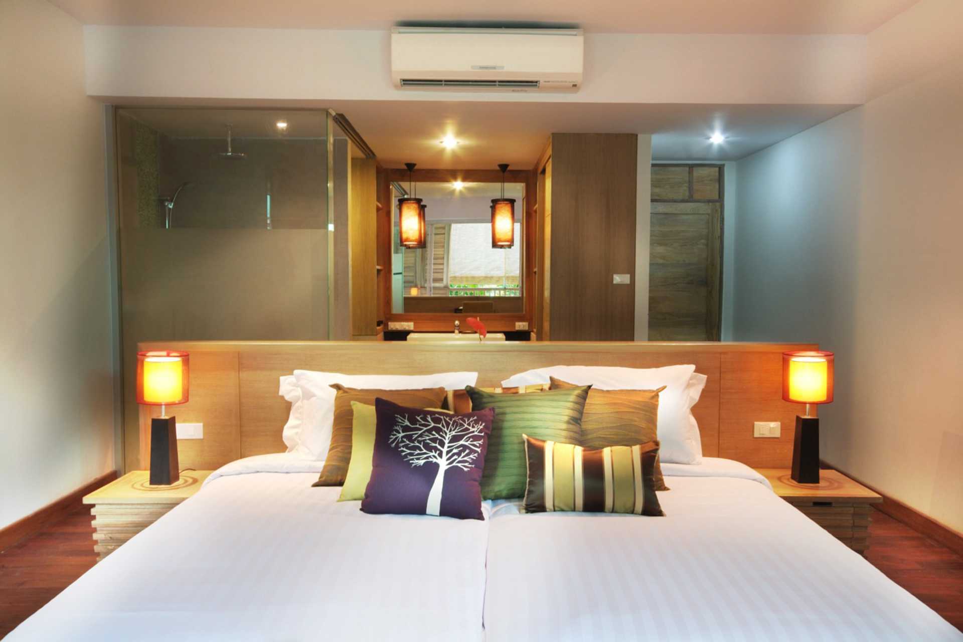 Juniorsviitti Pakasai Resortissa Ao Nangissa, Thaimaassa.