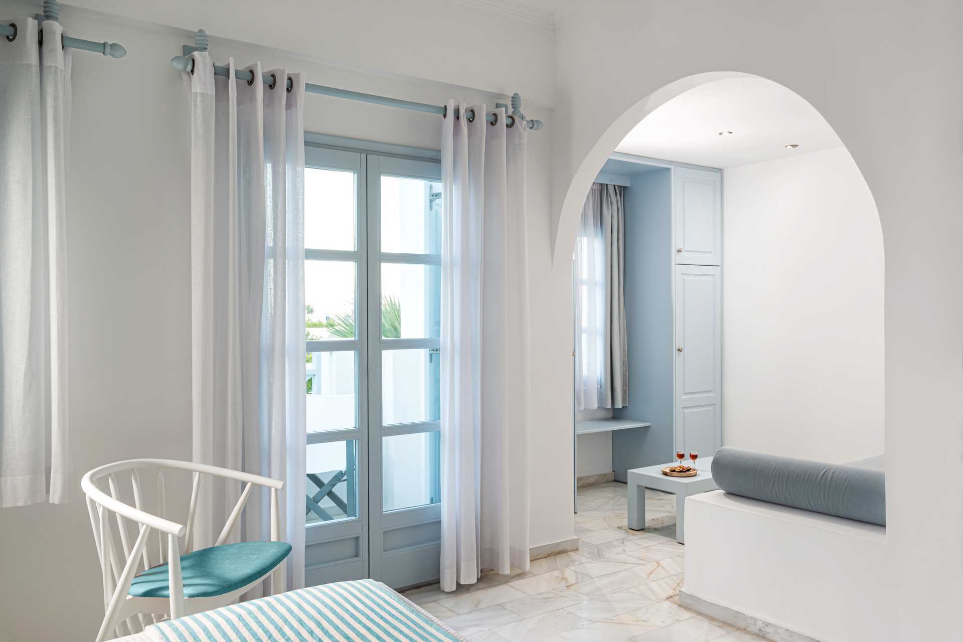 Juniorsviitti Santorini Kastelli Resortissa Santorinissa, Kreikassa.