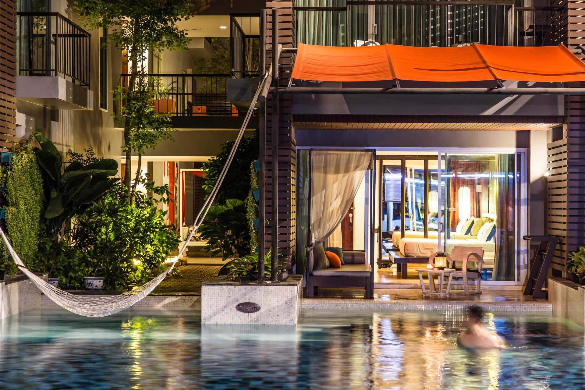 Kahden hengen huone, allashuone Red Ginger Chic Resortissa Krabissa, Thaimaassa.