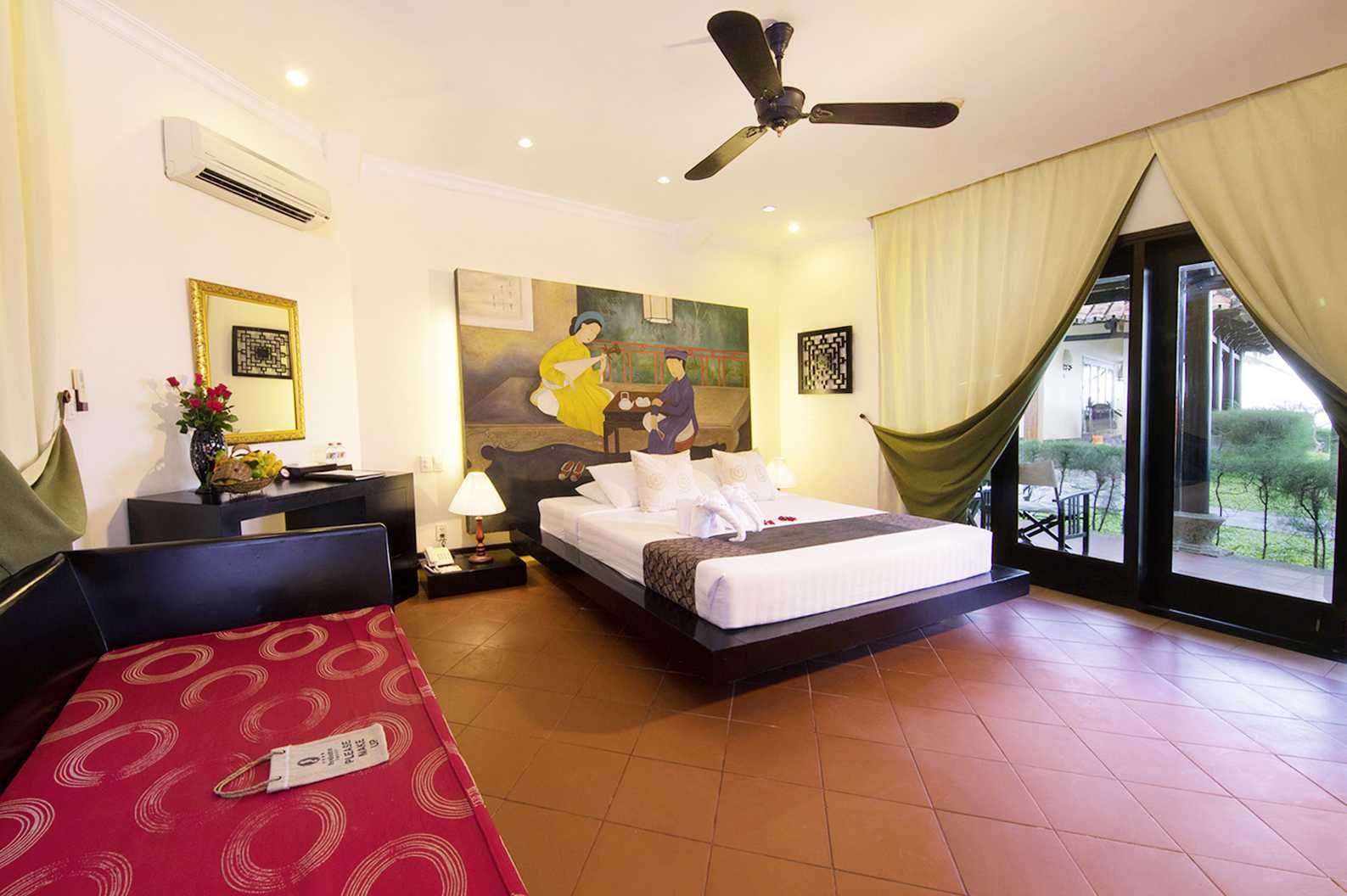 Kahden hengen huone bungalowissa Hotel Seahorse Resort & Spassa Phan Thietissä, Vietnamissa.