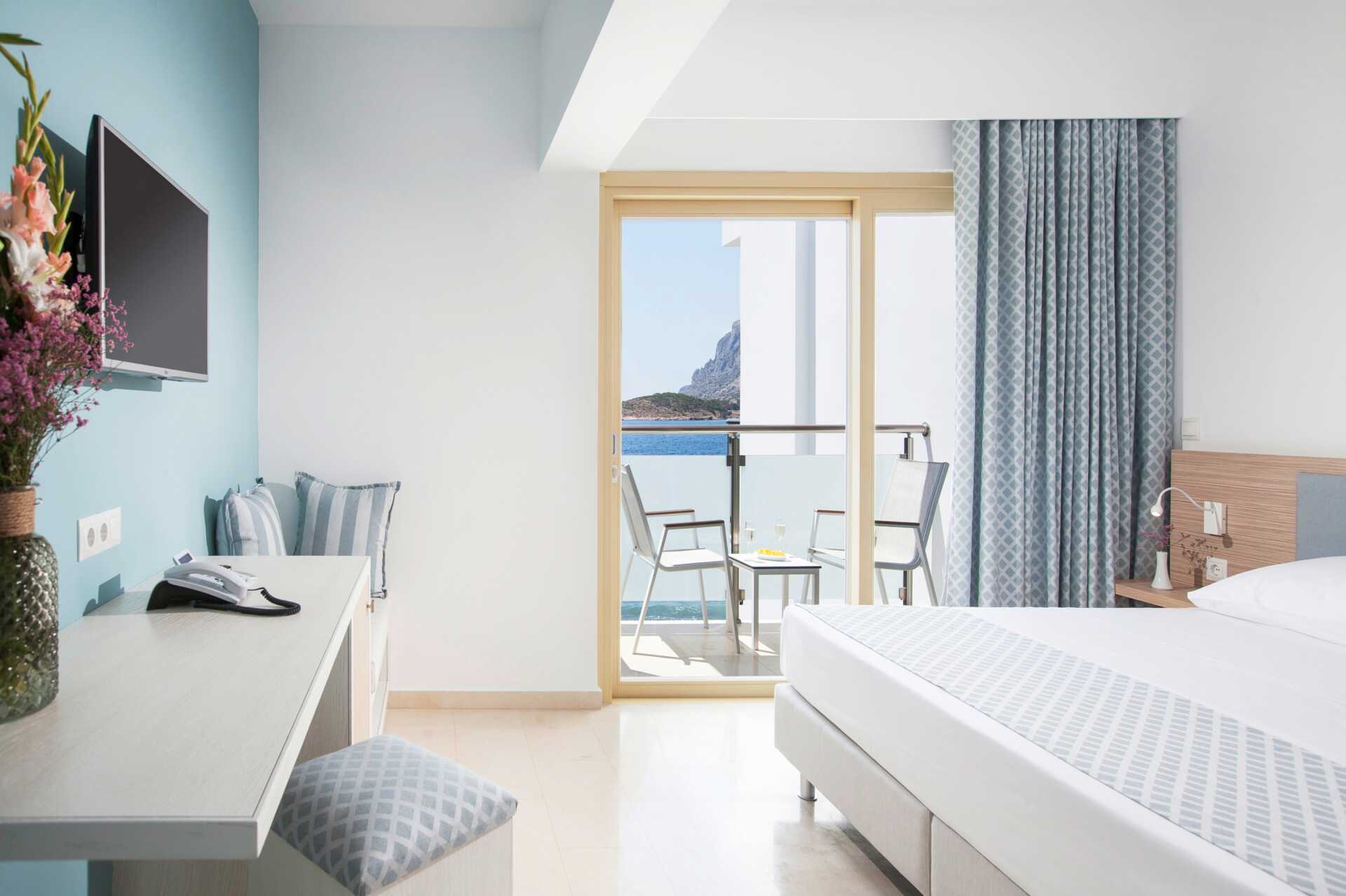 Kahden hengen huone, Hotelli Zephyros, Kalymnos.