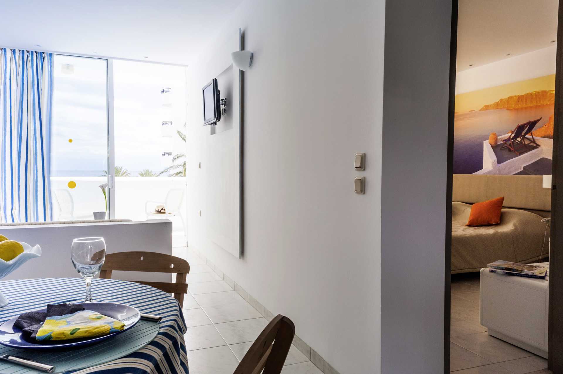 Kahden huoneen huoneistoja hotelli Epsilonissa, Rodoksella.