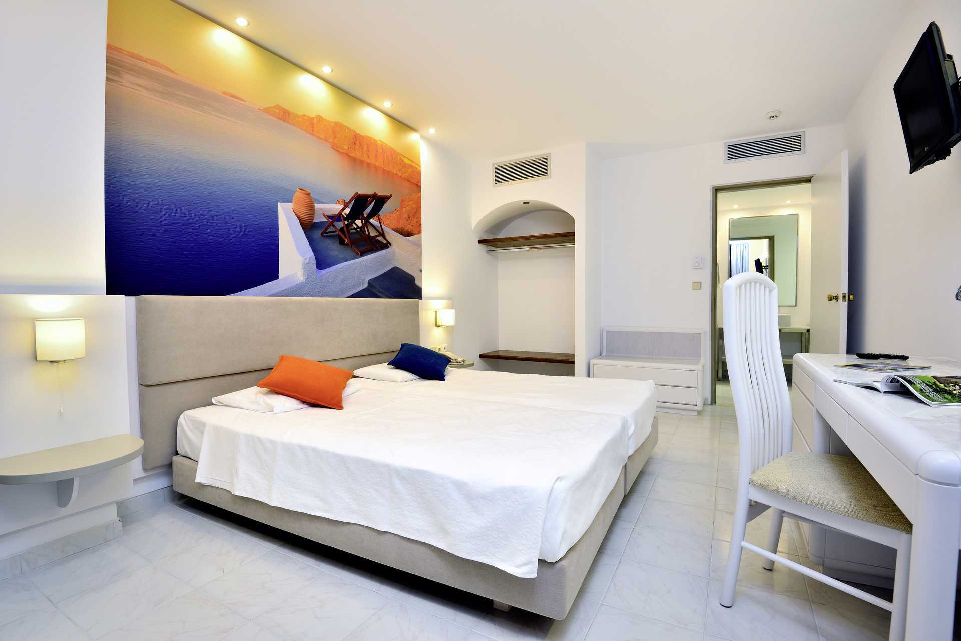 Kahden huoneen huoneistoja hotelli Epsilonissa, Rodoksella.