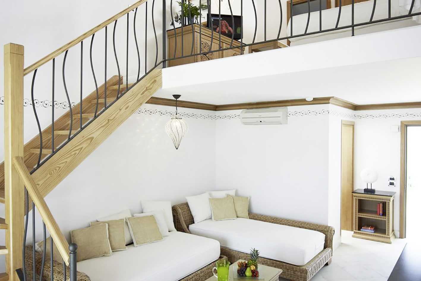 Kaksikerroksinen perhehuone hotellissa Mitsis Blue Domes Resort &amp; Spassa Kardamenassa Kosilla, Kreikassa.