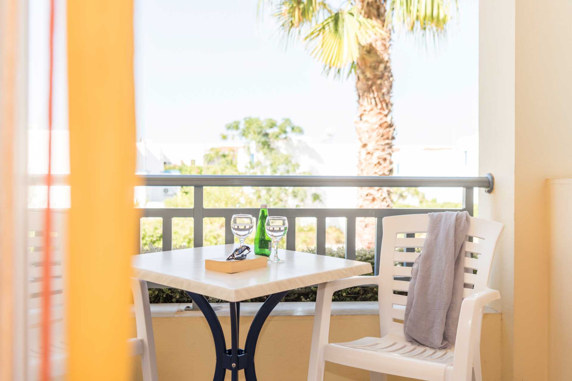 Kaksio. Hotelli Akti Chara, Rethymnon, Kreeta, Kreikka.