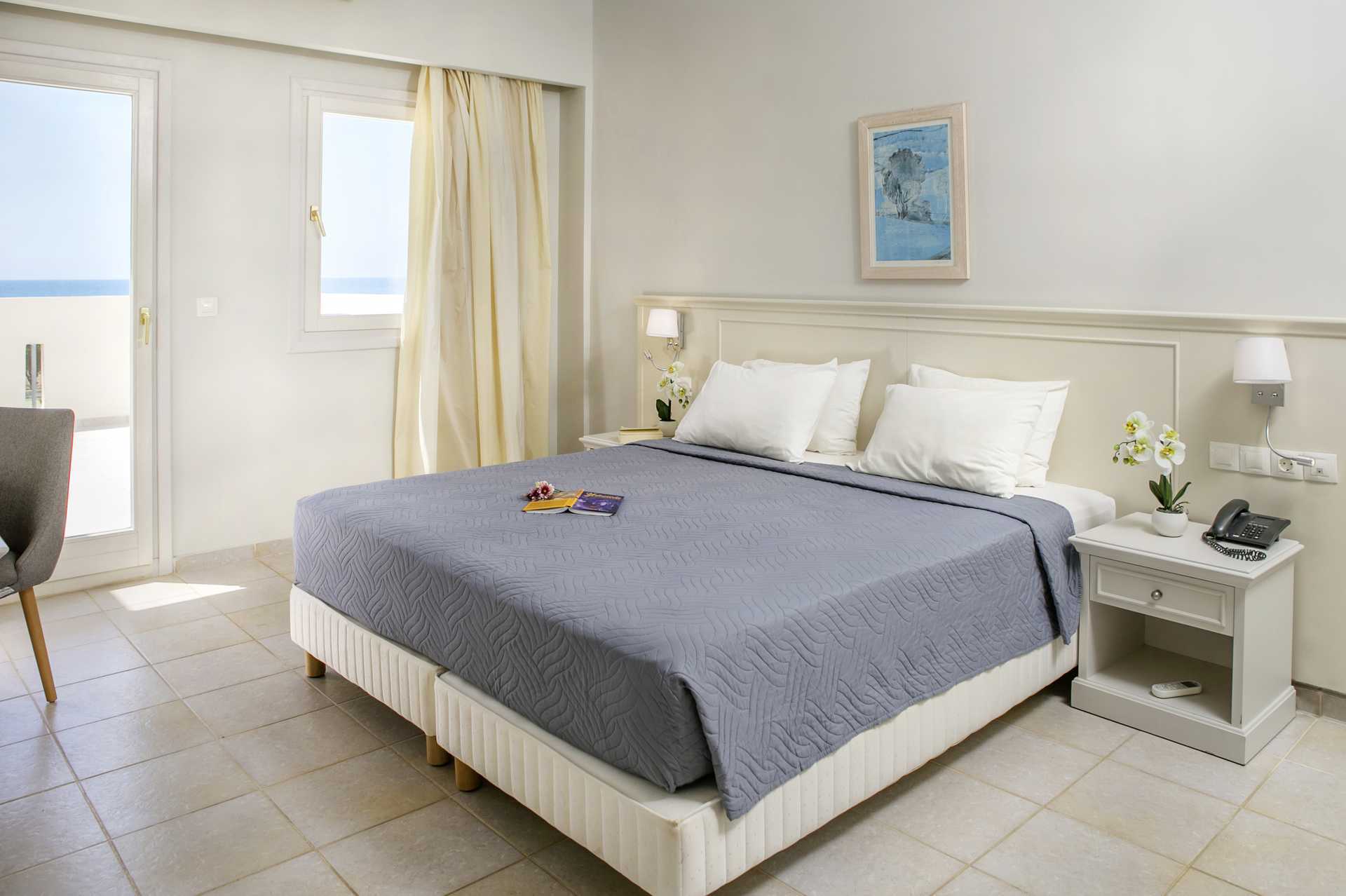 Kaksio Hotelli Almyra Hotel &amp; Villagessa Ierapetrassa Kreetalla, Kreikassa.