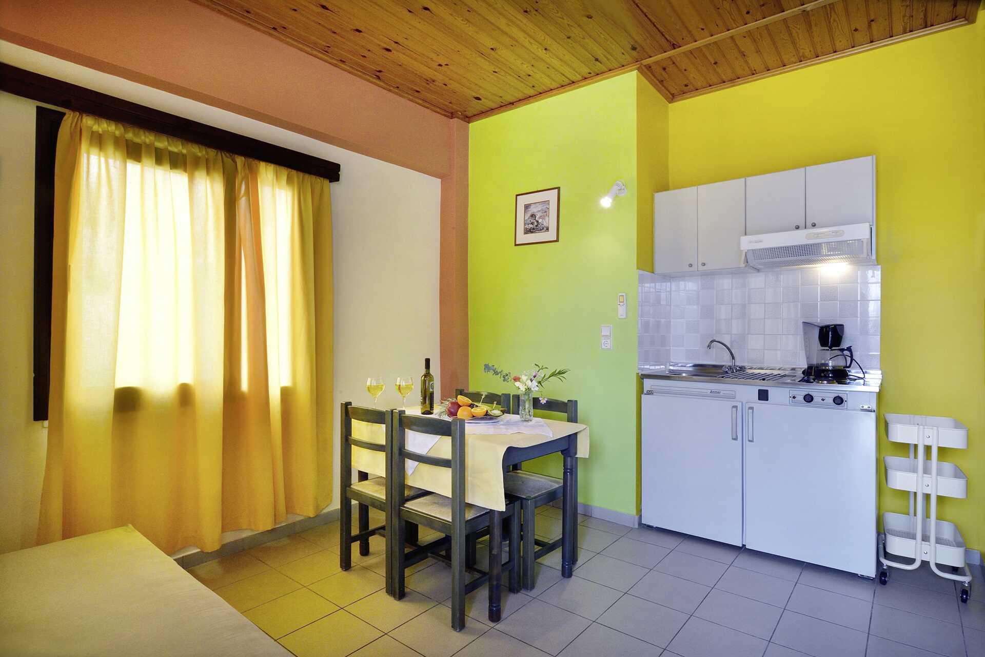 Kaksio, Hotelli Mythos Platanias, Kreeta.