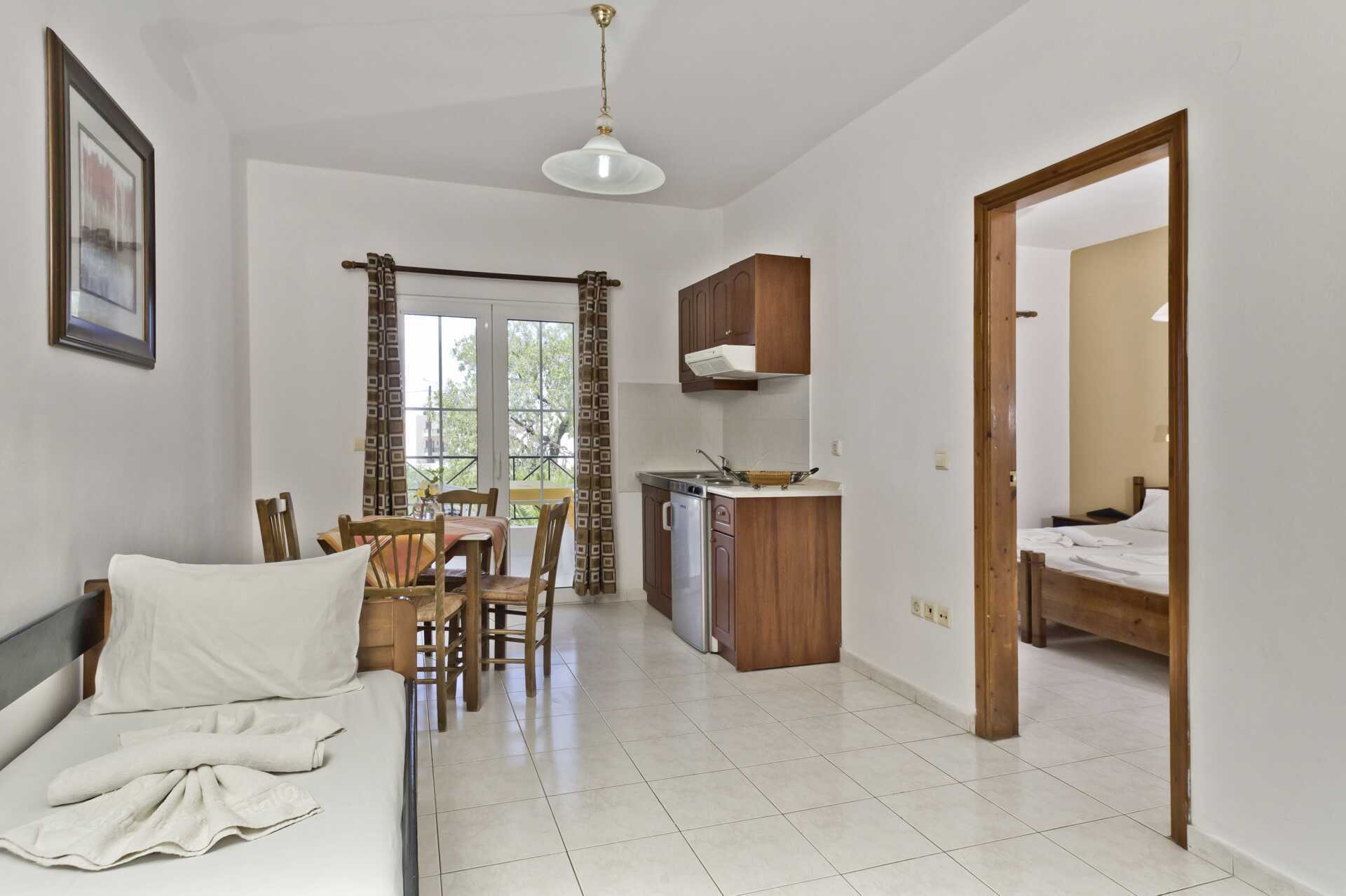 Kaksio, Hotelli Vergina, Karpathoksen kaupunki, Kreikka.