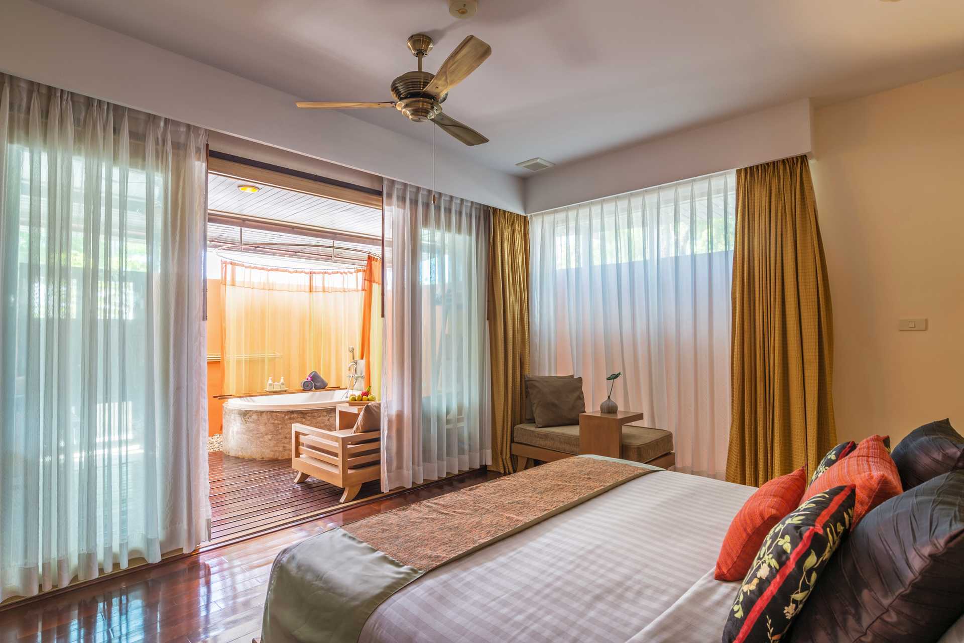 Klubihuone Pakasai Resortissa Ao Nangissa, Thaimaassa.