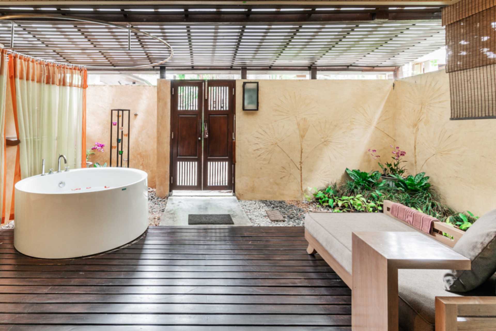 Klubihuone Pakasai Resortissa Ao Nangissa, Thaimaassa.