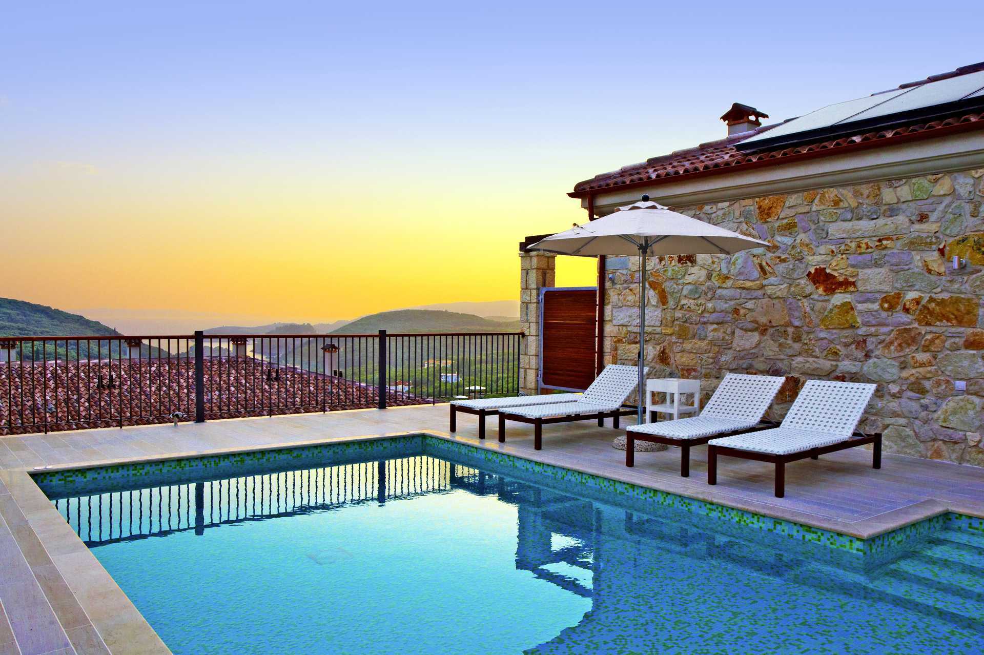 Kolmen huoneen huvila, hotelli Salvator Hotel Villas & Spa, Parga, Kreikka.