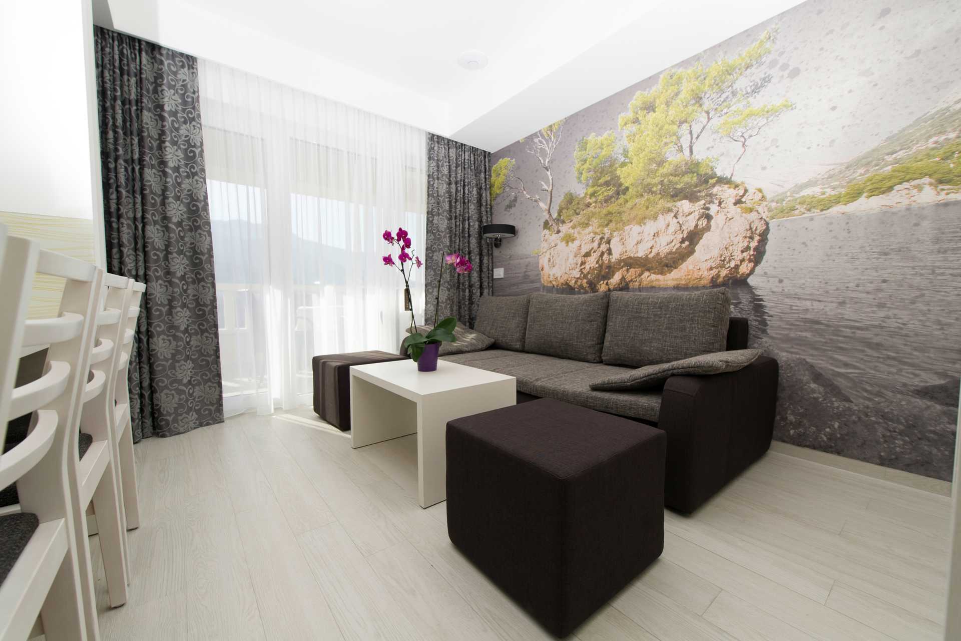 Kolmio superior Hotelli Tamarissa Makarskan Rivieralla, Kroatiassa.