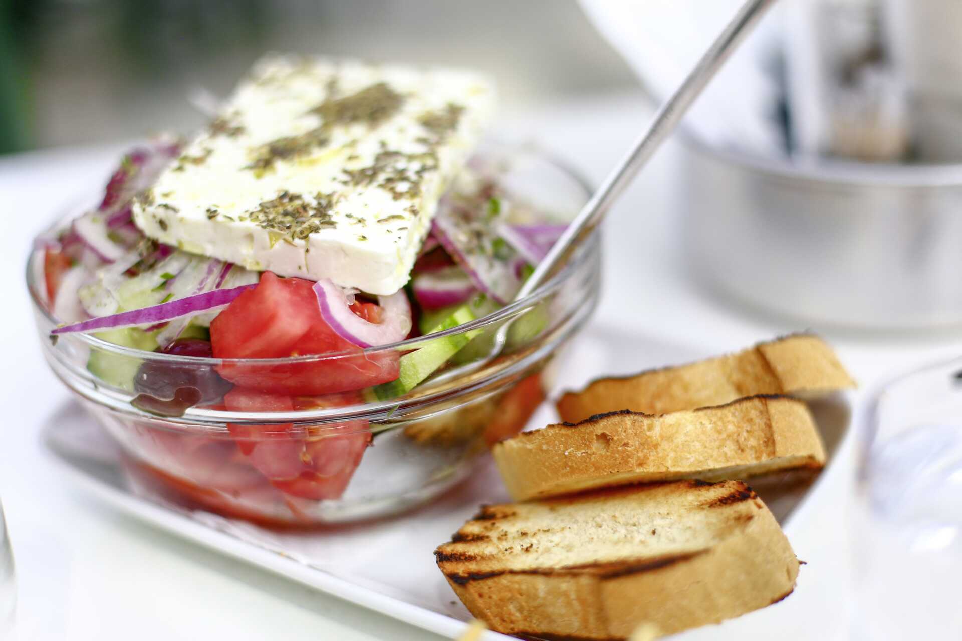 Kreikkalainen salaatti.