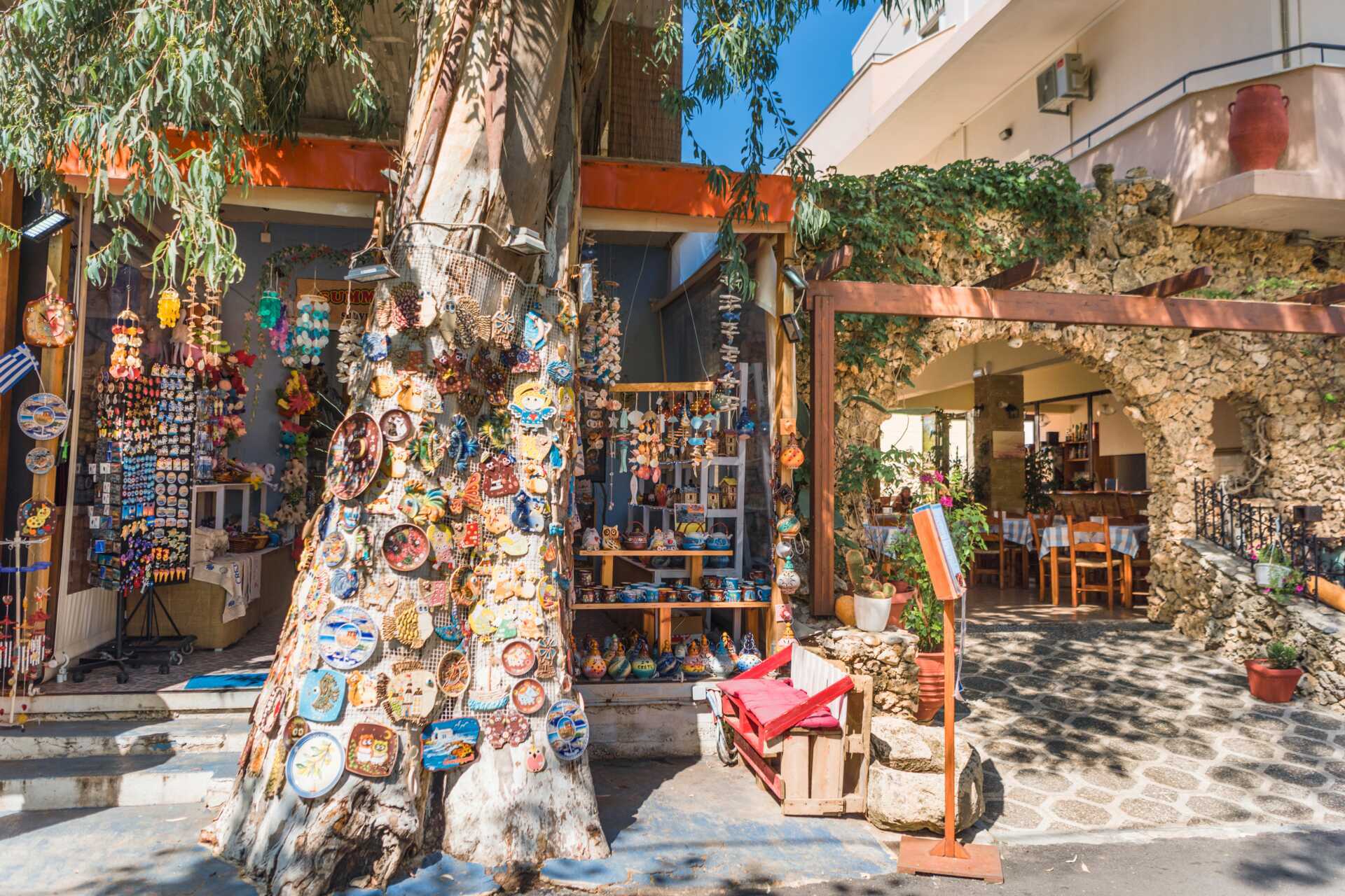 Shoppaile tuliaisia kotiinviemisiksi.