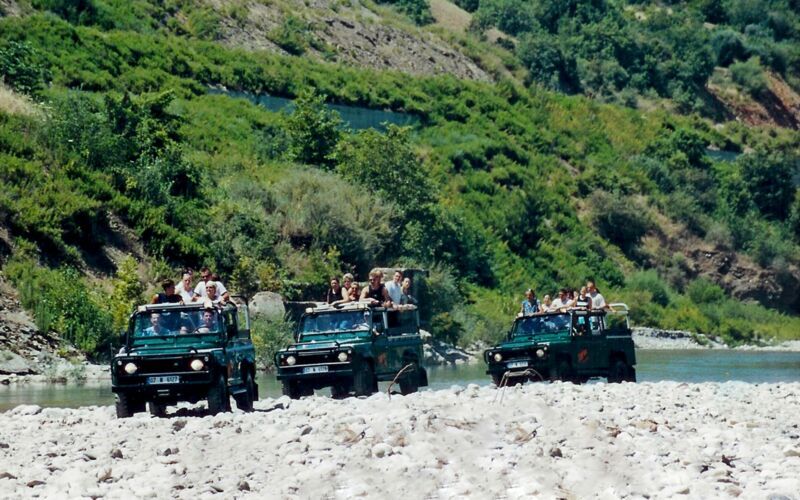 Land Rover -kierros Lassithin tasangolla
