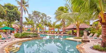 Allas, hotelli Legian Beach. Kuta, Bali.