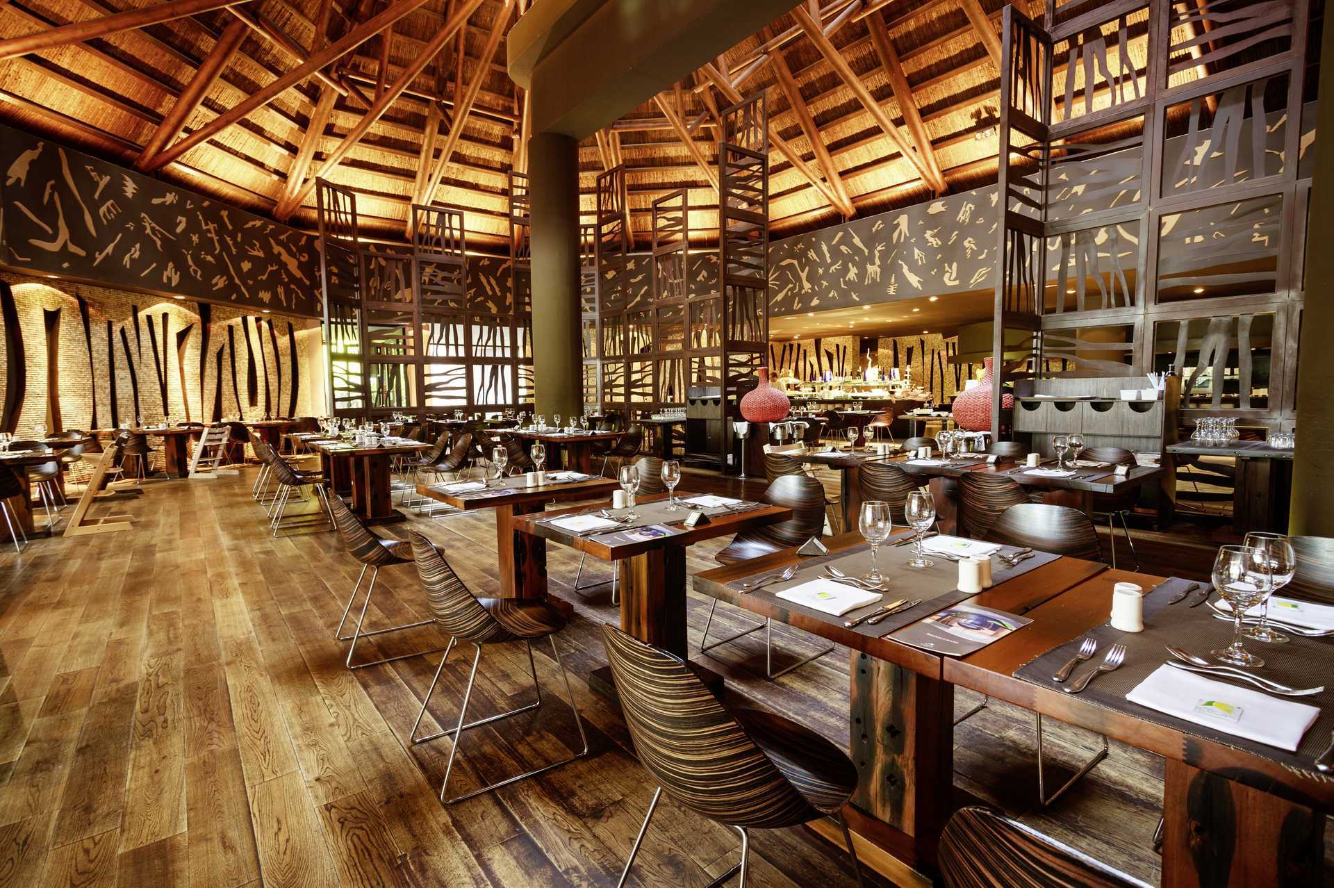 Buffetravintola Marula Lopesan Baobab Resortissa Melonerasissa.