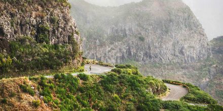 Pyöräilyä Madeiralla.
